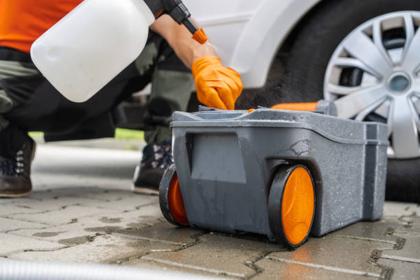 Best Affordable portable toilet rental  in Woodhaven, MI